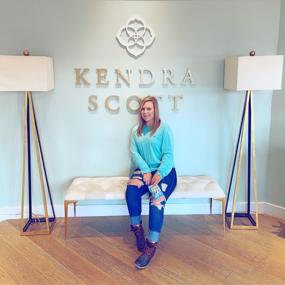 Meet your Posher, Brianne - Picture 1 of 1